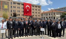 CHP’li Çakırözer: “Bu paketlerde şehit ailelerimizin, gazilerimizin, astsubaylarımızın talepleri niye yok”