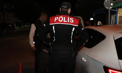 Eskişehir'de gece denetimi! Yüzlerce kişi ve araç sorgulandı