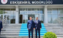 Eskişehir Valisi Erdinç Yılmaz'dan Gençlik ve Spor İl Müdürlüğü'ne ziyaret