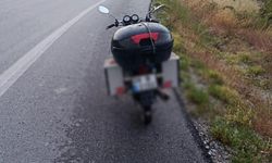 Eskişehir yolunda motosiklet sürücüsü yoldan çıktı