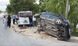 Eskişehir'de dolmuş ile otomobil çarpıştı: Çok sayıda yaralı var