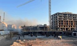 Eskişehir'de inşaattaki yangına 7 itfaiye aracı ve 21 personel ile müdahale edildi