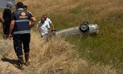 Eskişehir'de otomobil şarampole yuvarlandı: 2 yaralı