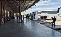 Eskişehir'de seferlerde büyük durgunluk yaşanıyor: Yazlık bölgelere giden otobüsler bile boş