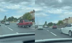 Aniden şerit değiştirdi: Eskişehir Çevre Yolu'nda kazaya davetiye çıkarttı!