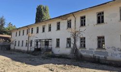 "Hamidiye Öğretmen Okulu sessizce ölüme terk ediliyor"