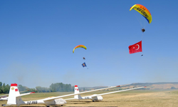 Eskişehir'in havacılık üssünde geleceğin pilotları yetişiyor