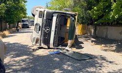 Eskişehir'de freni patlayan tırın sürücüsü kimseye zarar vermemek için kendini feda etti