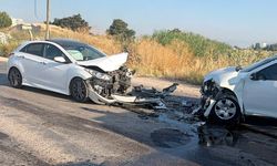 Odunpazarı’nda iki otomobil birbirine girdi