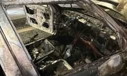 Eskişehir'de otomobil sürücüsü içindeyken alev topuna döndü