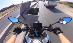 Eskişehir’de motosikletli, yola koyulan çöp konteynerine çarptı