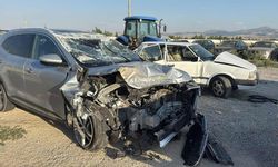 Emirdağ yolu kan gölüne döndü: Ölü ve yaralılar var