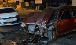 Eskişehir'de gece yarısı kaza: Otomobil hurdaya döndü