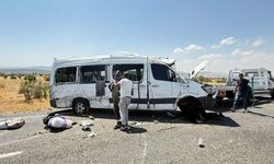 Nişan yolunda katliam gibi kaza: 5 ölü 11 yaralı