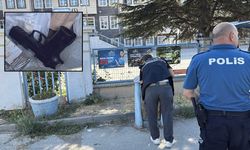 Eskişehir'de sokak kavgasında kan aktı: Tabanca okulun önündeki çöp kutusundan çıktı!