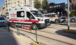 Eskişehir'de tramvay yayaya çarptı: Çevredekilerden kasten vurdu iddiası!