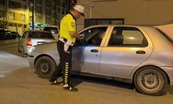 Eskişehir'de alkollü sürücü 2 ay önce ehliyetine el koyan polise tekrar yakalandı