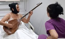 Eskişehir'den kilometrelerce yol gitti: Ameliyat olduktan 1 gün sonra hastanede konser verdi