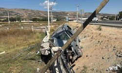 Eskişehir'de bir kaza daha! 1'i ağır 3 yaralı