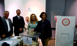 Ayşe Ünlüce, YENİ Parti Odunpazarı ön seçiminde oyunu kullandı