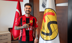 Eskişehirspor kaptanı Beykan Şimşek’ten taraftara özür