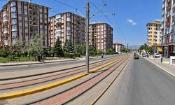Eskişehir’de bu caddede tehlike çanları çanlıyor: “Her gün kaza riski var”