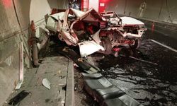 Eskişehir yolundaki kazada araç hurdaya döndü