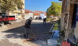 İnönü’de belediye ekipleri kapsamlı temizlik çalışması gerçekleştirdi