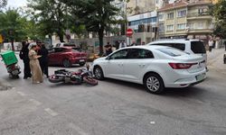 Eskişehir'de motosiklet ile otomobil çarpıştı: Trafik aksadı