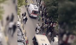 Aşırı hız kaza getirdi: Atatürk Caddesi'nde otomobil motosikletliye çarptı