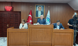 "Okullara, camilere ve ibadethanelere siyasetin sokulmasını doğru bulmuyorum"