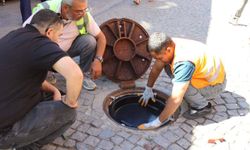 Kanalizasyon hatlarında koku ve tıkanmaya karşı ESKİ'den çalışma