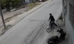 Eskişehir'de pes dedirten hırsızlık! Gözüne kestirdiği motosikleti çaldı