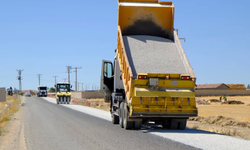 Mahmudiye'de mahalleleri ilçe merkezine bağlayan yol yenilendi