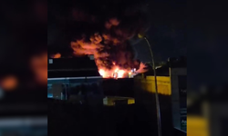 Baksan Sanayi Sitesi'nde yangın: Dükkan alevler içinde kaldı!