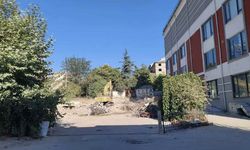 Gönül Dağı’nın çekildiği tarihi hamam yıkıldı
