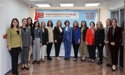 YENİ Parti'nin kadın milletvekillerinden, TBB toplantısı öncesi Başkan Ünlüce'ye ziyaret