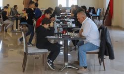Eskişehir’de Cumhuriyet Satranç Turnuvası’na 128 sporcu katıldı