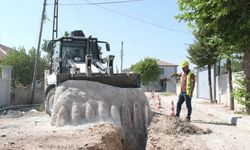ESKİ basınç düşüklüğünün önüne geçmek için içme suyu hatlarını yeniliyor
