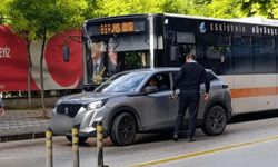 Eskişehir'de belediye otobüsü ve otomobil çarpıştı