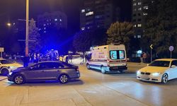 Eskişehir'de çarpışan 2 otomobilden 1'i yan yattı