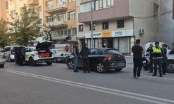 Eskişehir'de otomobile arkadan çarpan 16 yaşındaki motosikletli yaralandı