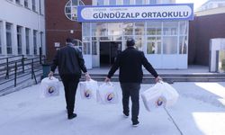 Eskişehir Ticaret Odası'ndan ihtiyaç sahibi 500 öğrenciye yardım