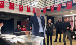 Kazım Kurt: “YENİ Parti siyasal bir devrim yapıyor”