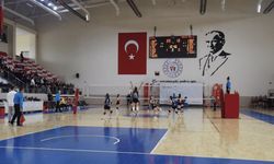 Eskişehir'de voleybol şöleni başladı