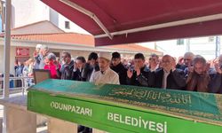 Muhtarlar Günü'nde hayatını kaybetmişti: Orta Mahalle Muhtarı Gündoğan, son yolculuğuna uğurlandı