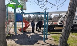 Sivrihisar'da eğitim kurumlarına yönelik bakım ve onarım çalışmaları sürüyor