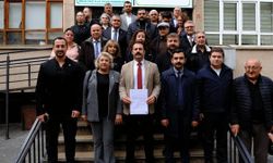 Talat Yalaz mazbatasını aldı: “Bu yönetim, Eskişehir tarihinin gördüğü en büyük başarılardan birisine imza atacaktır”