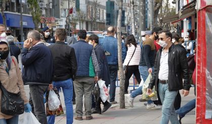 Eskişehir’de vatandaşlar şehir merkezine akın etti