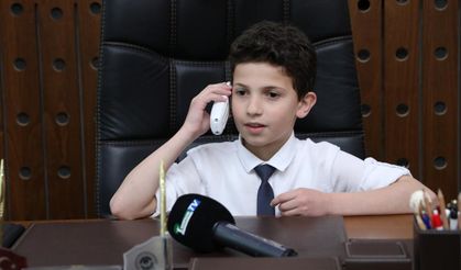 Başkan Kurt makamını 9 yaşındaki Muhammed Eren’e bıraktı